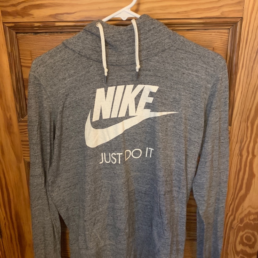 Nike pullover